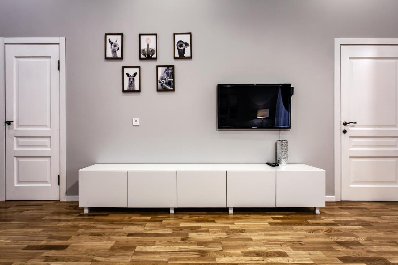 Sonata Apartment Lviv Buitenkant foto