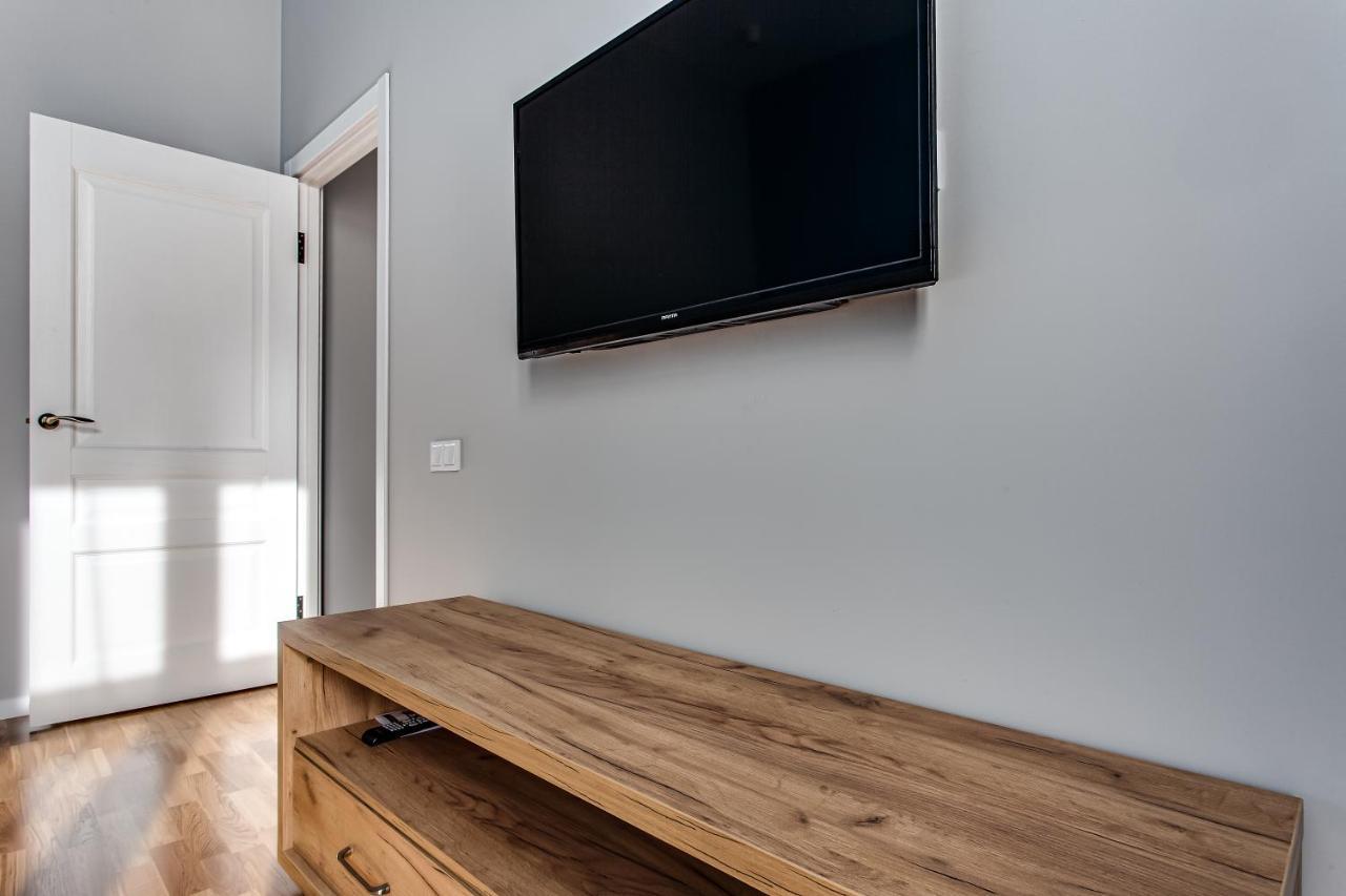 Sonata Apartment Lviv Buitenkant foto