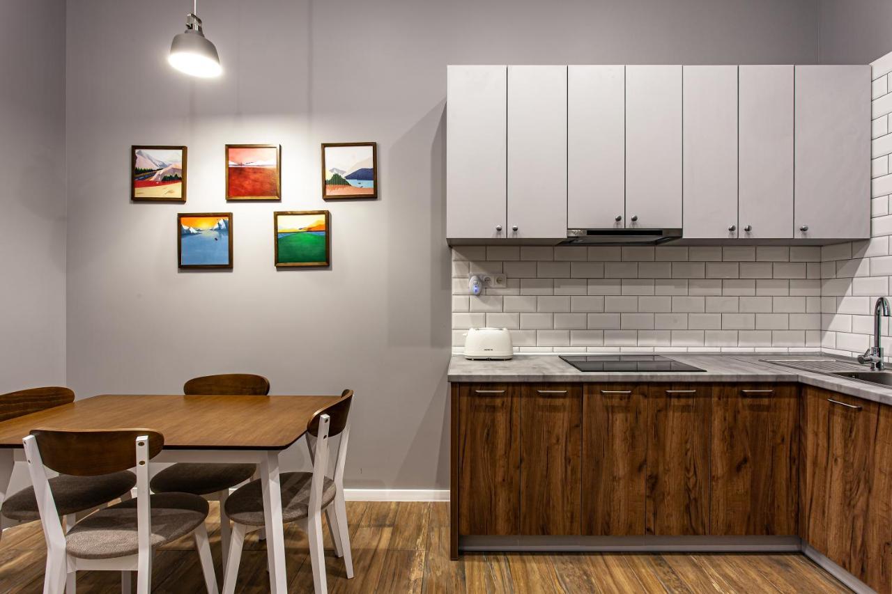 Sonata Apartment Lviv Buitenkant foto