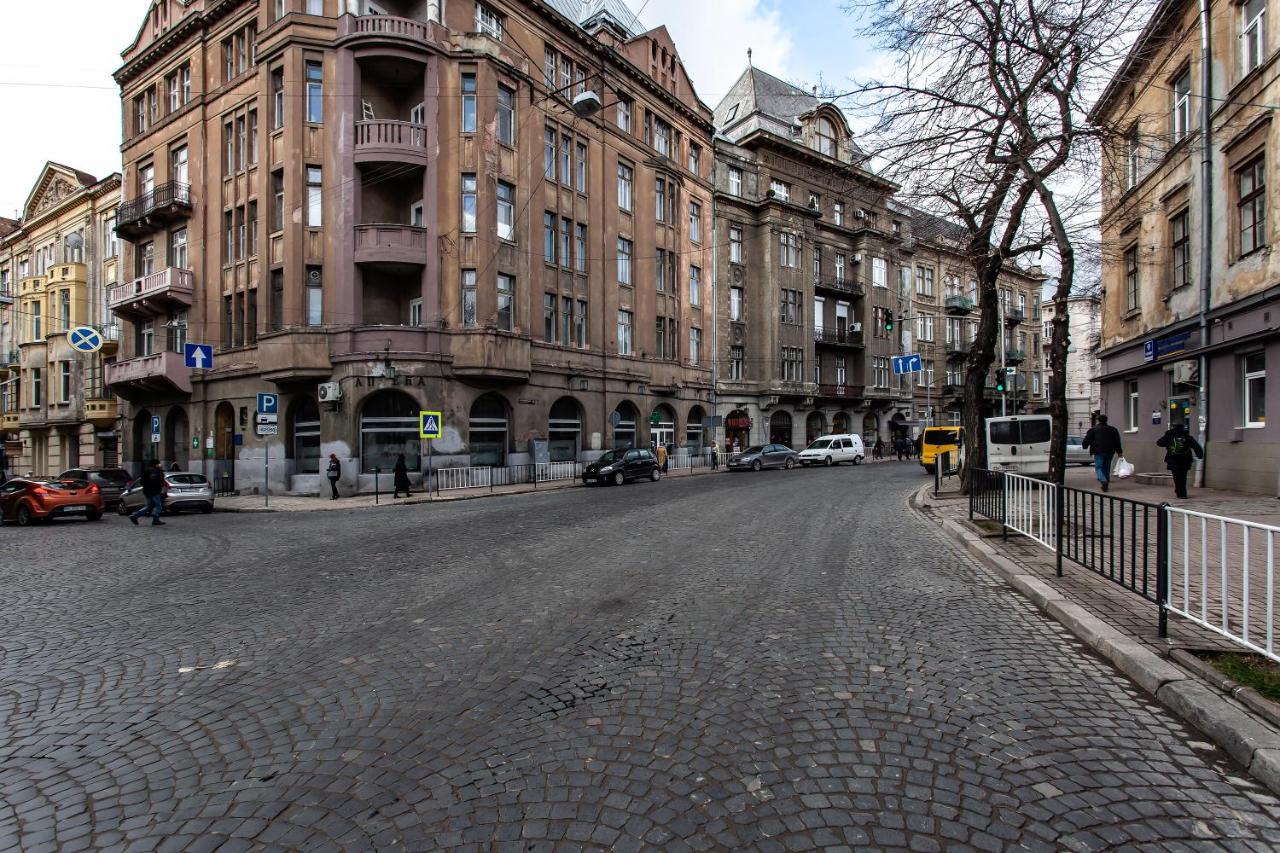 Sonata Apartment Lviv Buitenkant foto