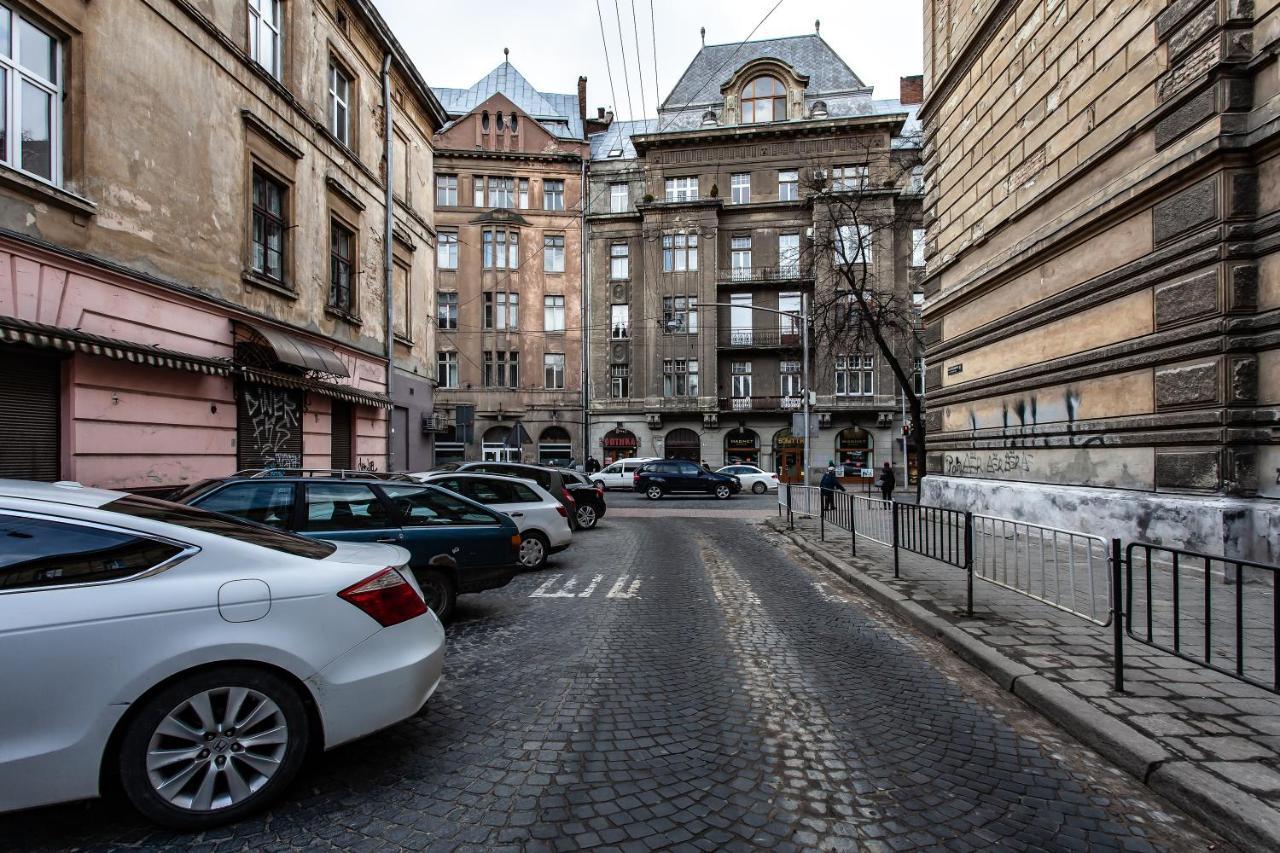 Sonata Apartment Lviv Buitenkant foto